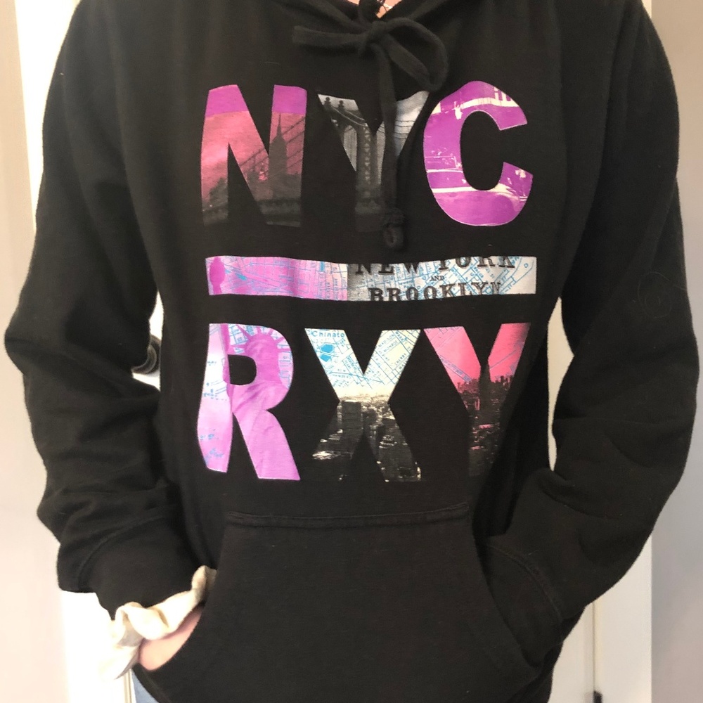 NYC ROXY SWEATSHIRT- Size: Womens XSmall